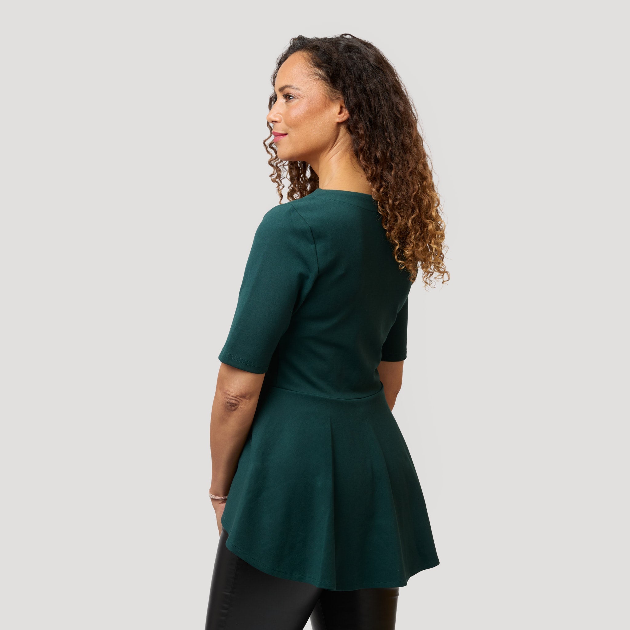 Jenna peplumblus – Mörkgrön