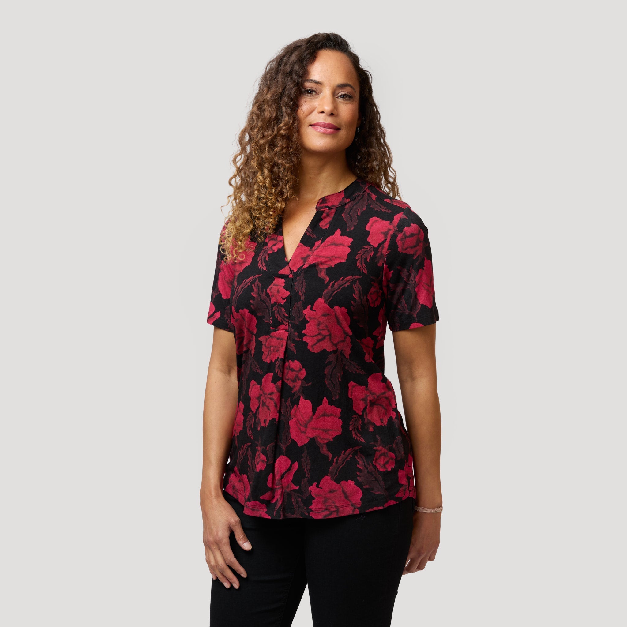 Ylva-top – Svart blommönster